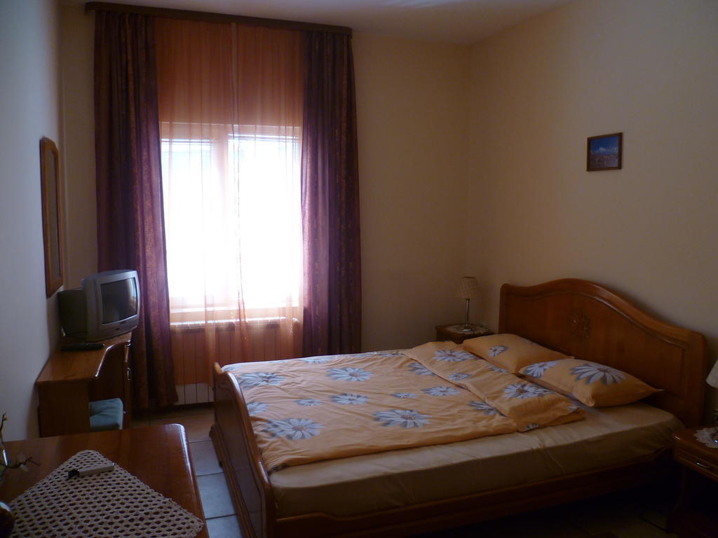 Yaneva Hotel Σόφια Δωμάτιο φωτογραφία